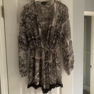 Audrey Boutique style Romper Size~S NWOT